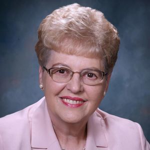 Meet your Posher, Eva